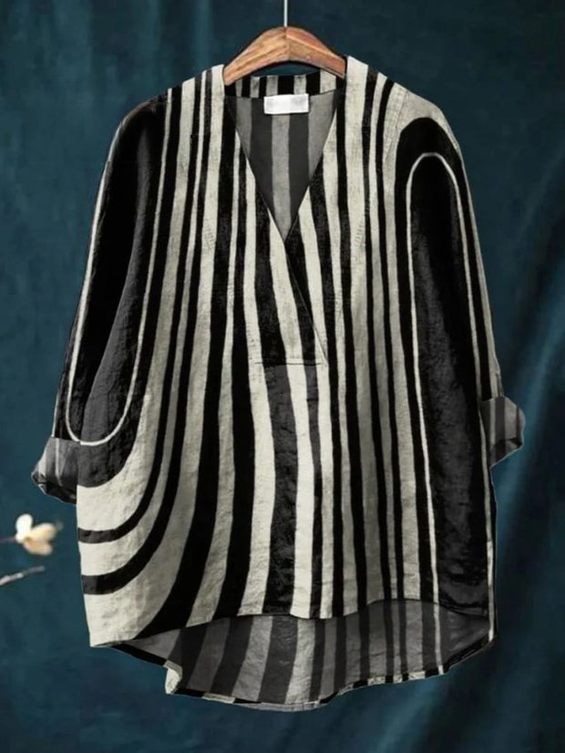 Women's Black and White Ripples Print Casual Cotton And Linen V-neck Shirt